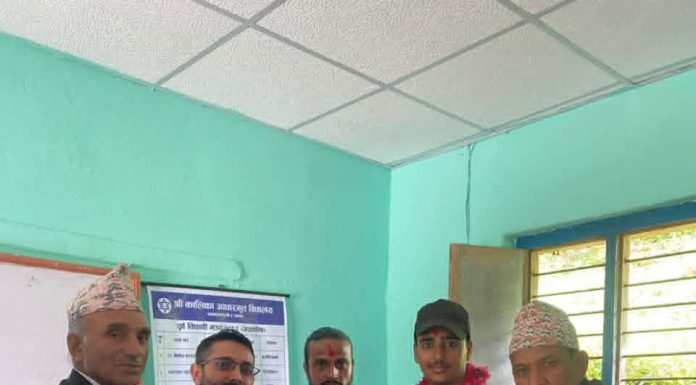 पूर्व विधार्थी मंचद्वारा कालिका आविमा १ लाख ११ हजारको अक्षयकोष स्थापना
